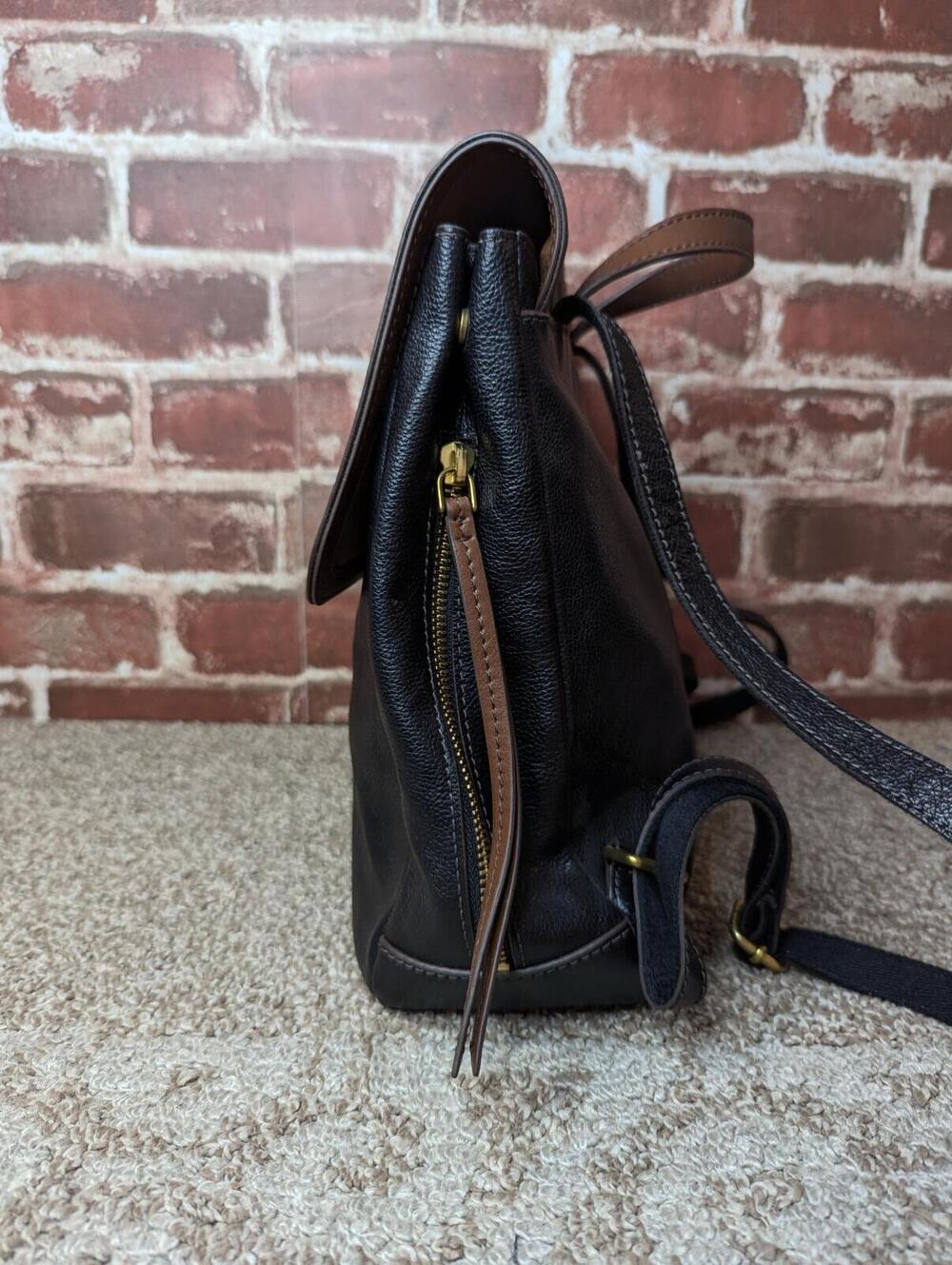 Fossil Claire Black Backpack Purse - Pebbled Leather - Flap - Meduim - Picture 9 of 9